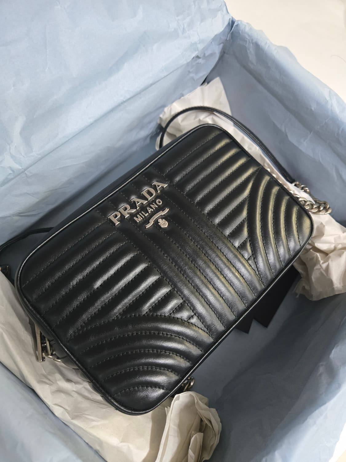 프라다 다이아그램 은장 상품이미지1