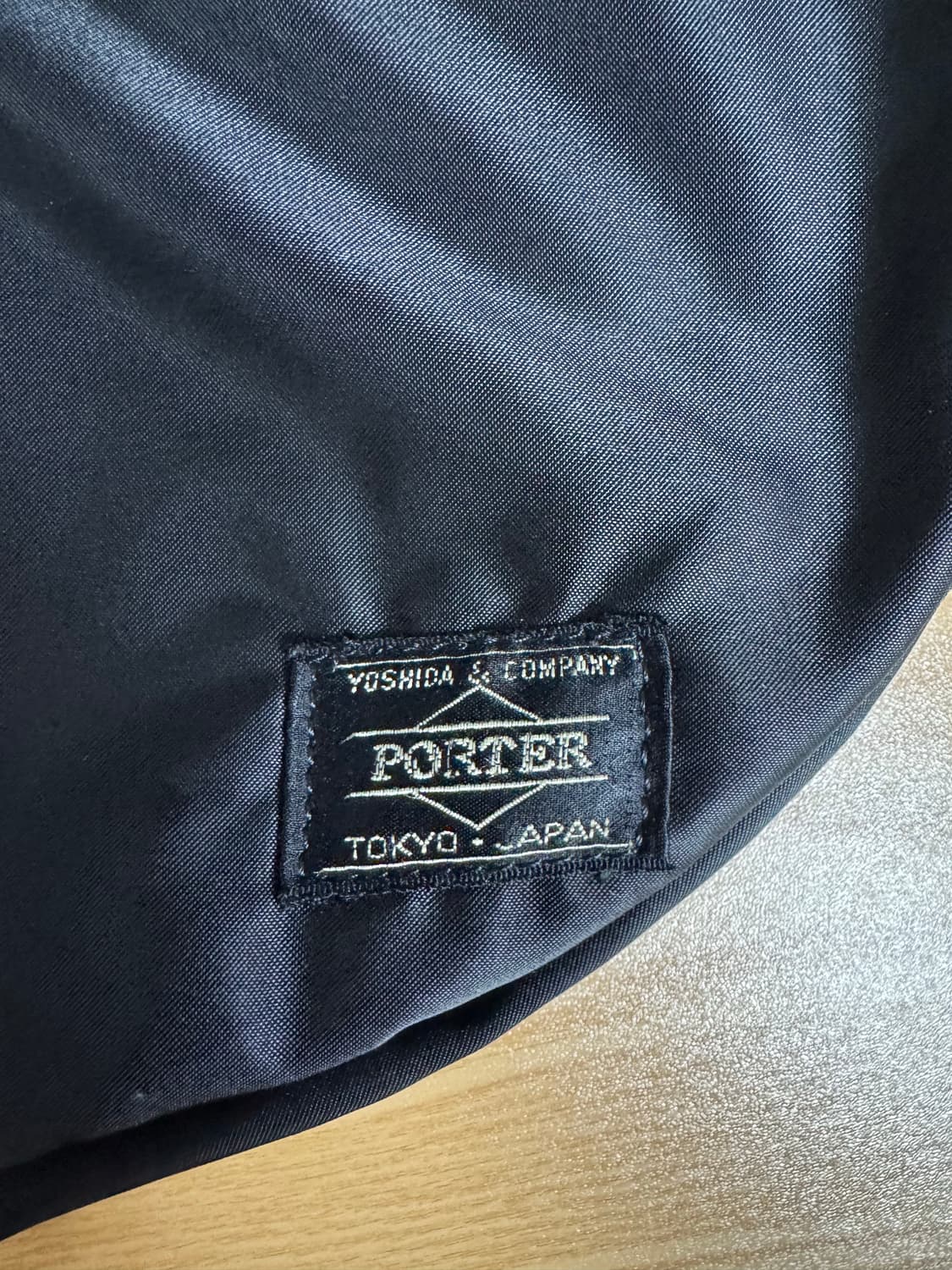 요시다포터 반달백 상품이미지2