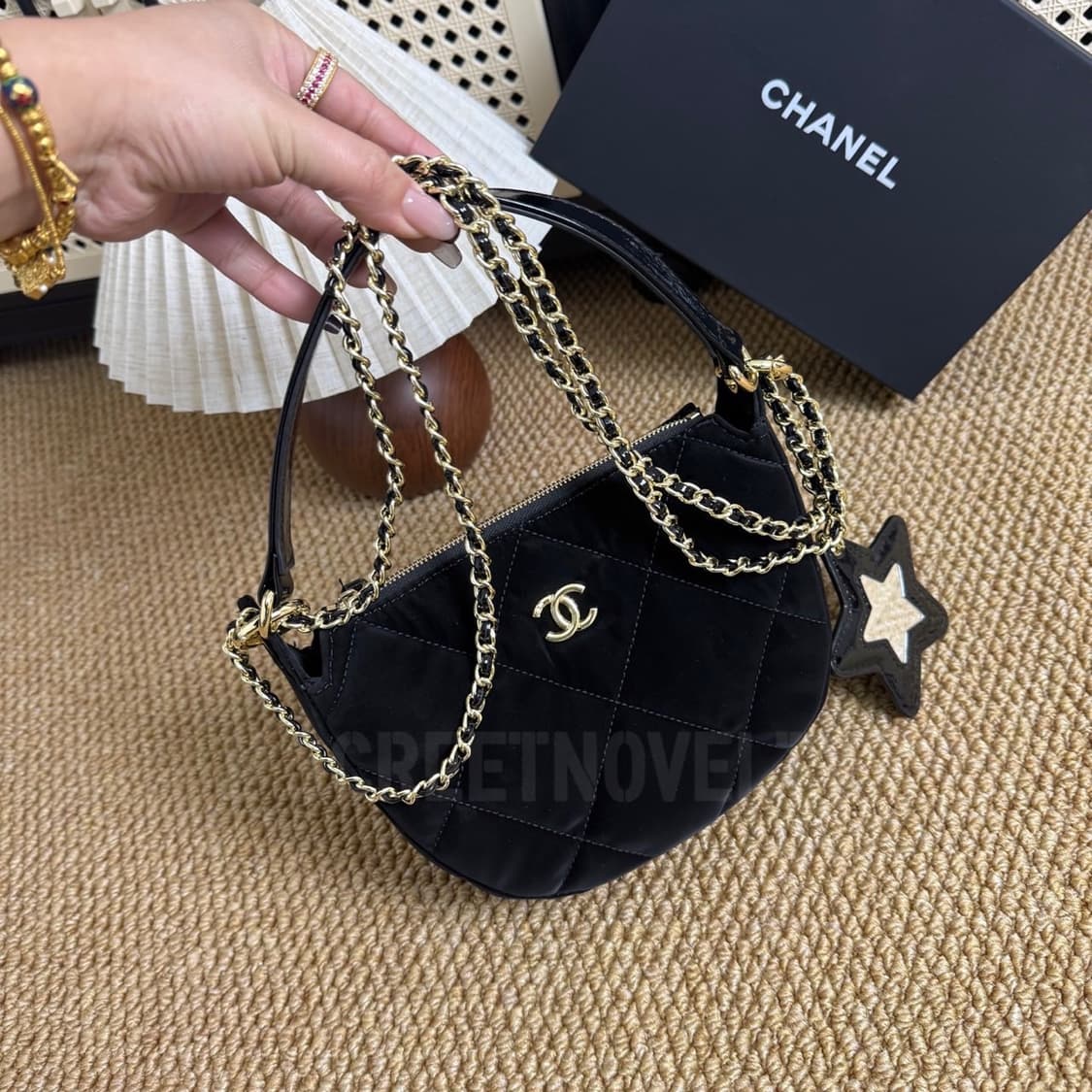  샤넬뷰티 벨벳 별참 체인 반달 호보백 크로스백 신상 상품이미지9