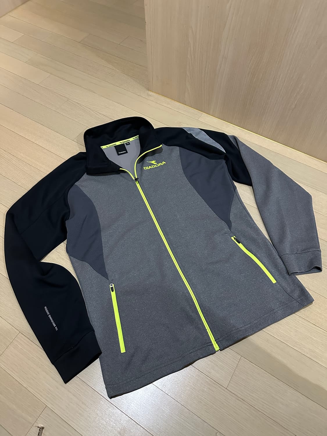 디아도라 트랙탑 저지 105(XL) 상품이미지2