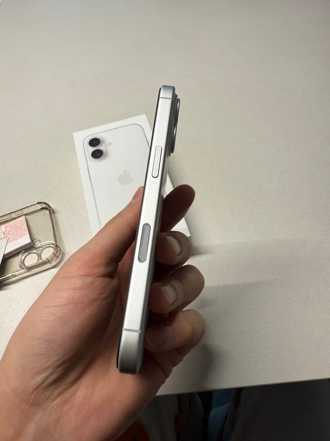 아이폰16 / 256기가 / 배터리 100 / 현재 사이클 172 상품이미지2