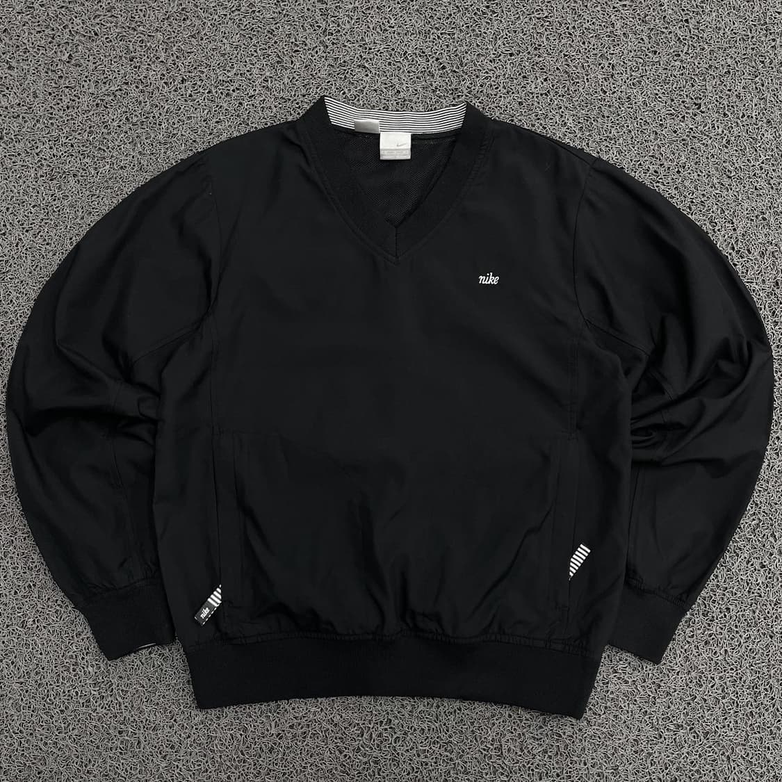 Nike 00,s  나이키 자수로고 포켓 블랙 나일론  상품이미지2