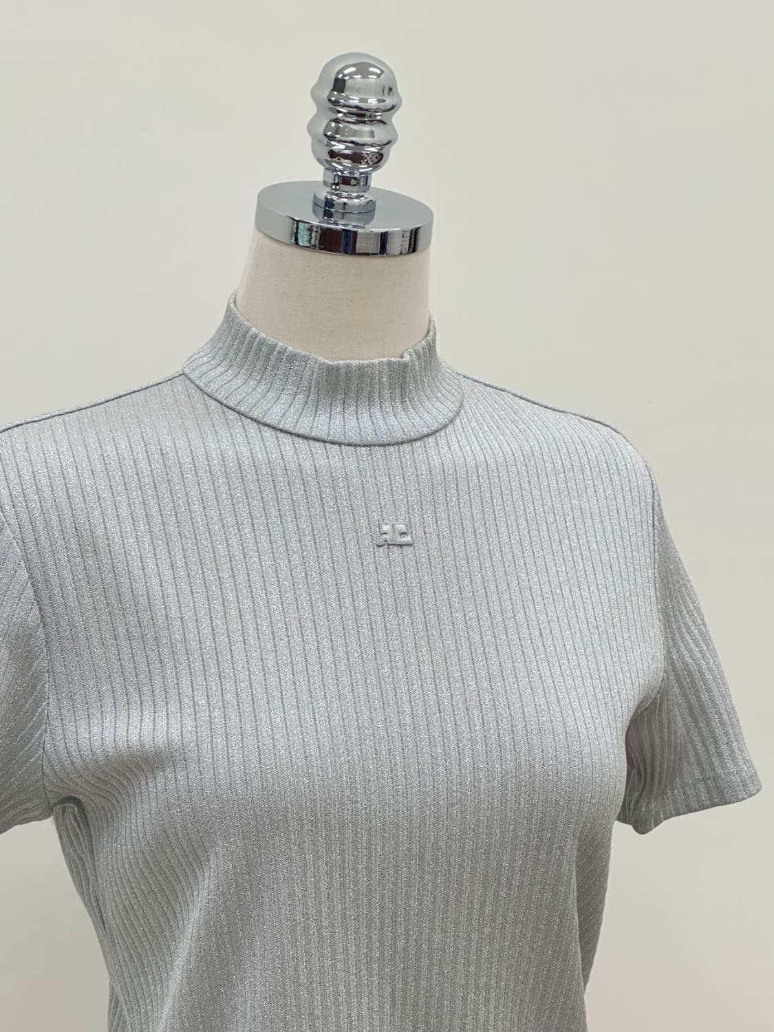 [새상품] courreges / 꾸레쥬 실버 펄 썸머 니트  상품이미지7