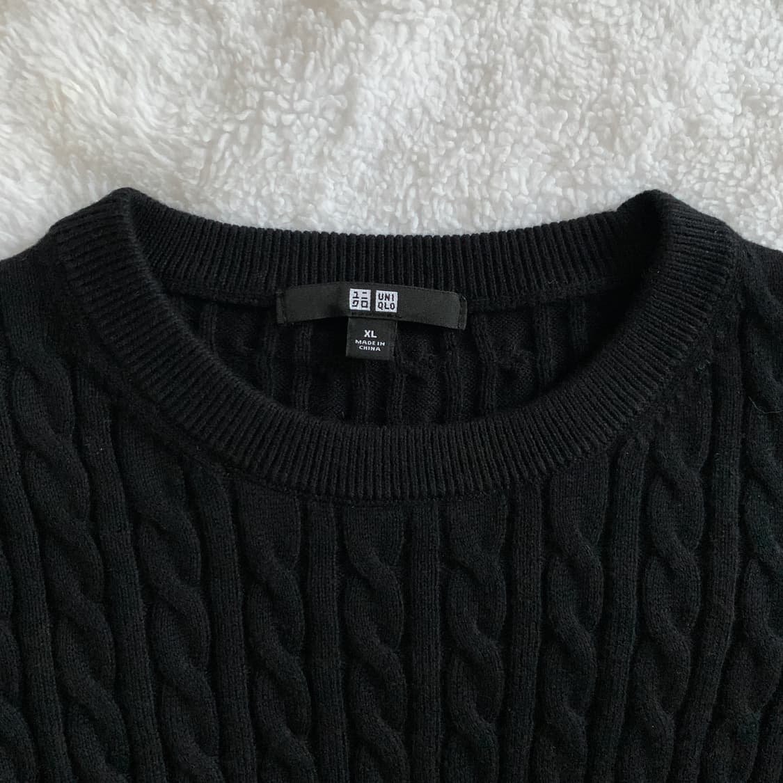 일본 유니클로 트위스트 패턴 라운드 니트 상품이미지4