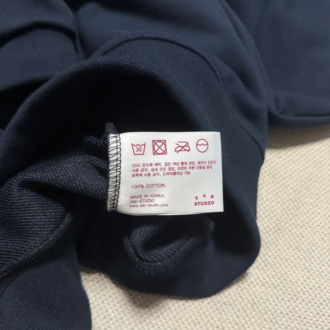 아이앱 스튜디오 후드티 상품이미지3