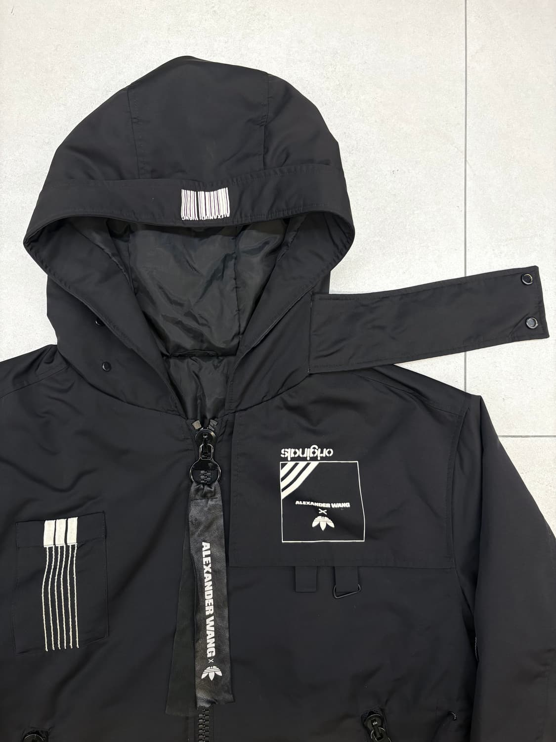 알렉산더왕 x 아디다스 롱다운 파카 상품이미지3