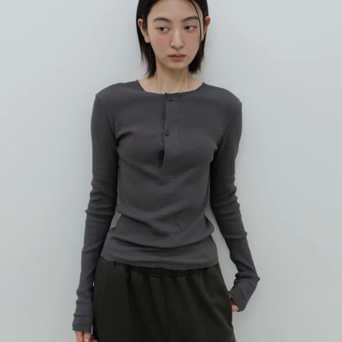 gbh 어패럴 RIBBED BACK BUTTON TOP 상품이미지1