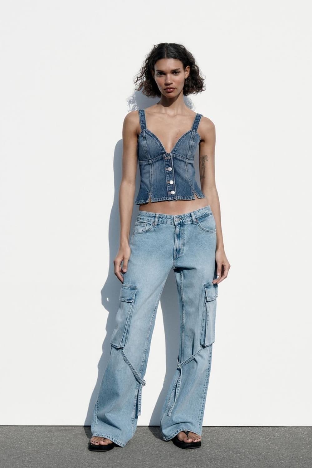 자라 TRF 카고 미드라이즈 상품이미지1