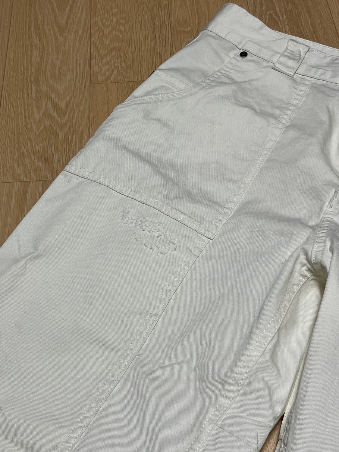 ZARA 화이트 데미지 팬츠 상품이미지3