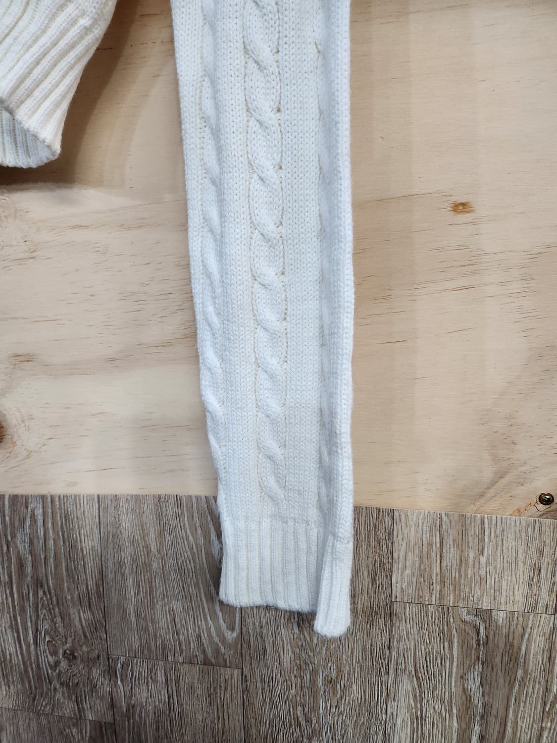 560) 블랙업 크롭 니트 상품이미지3