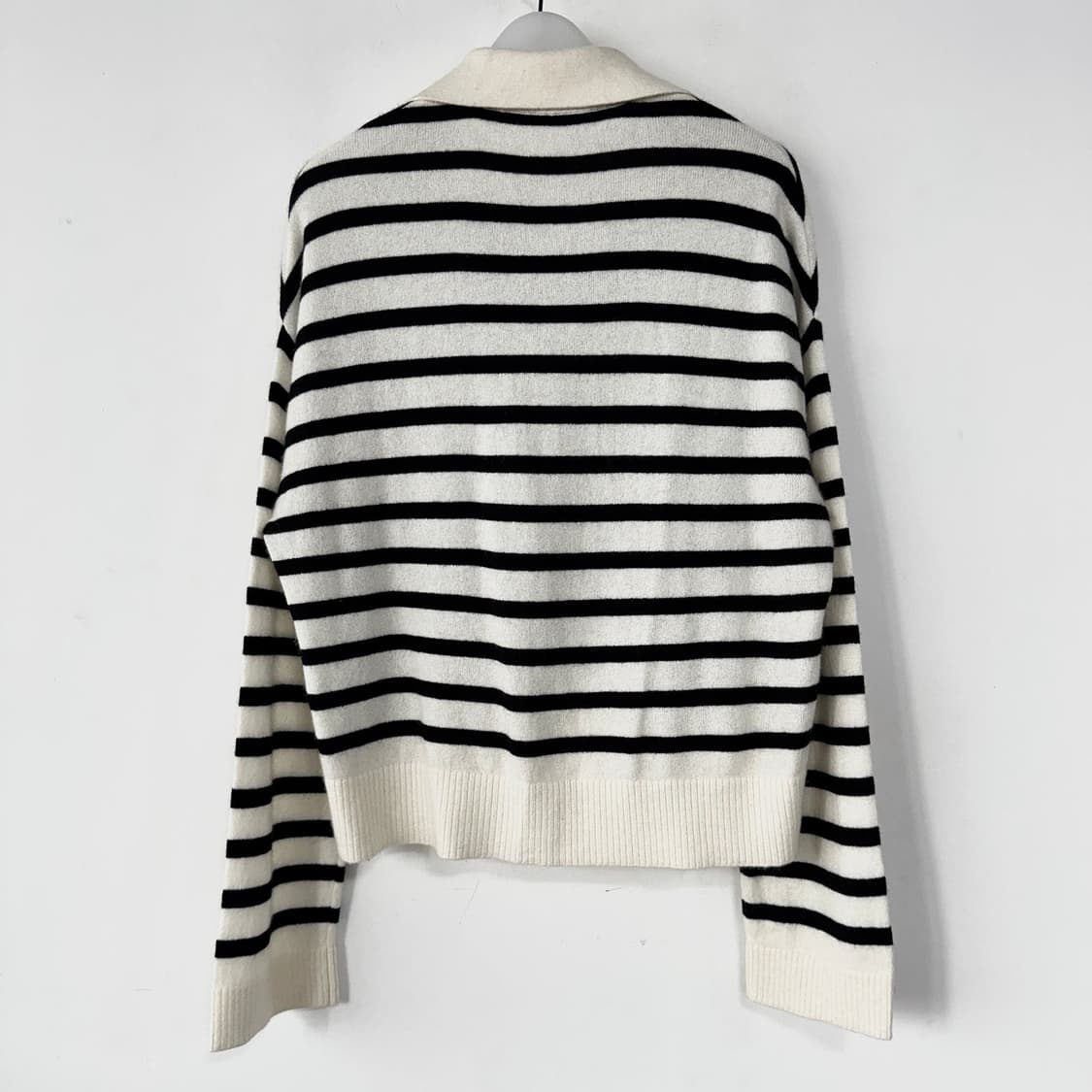 럭키슈에뜨 캐시미어100 스트라이프 풀오버 상품이미지5