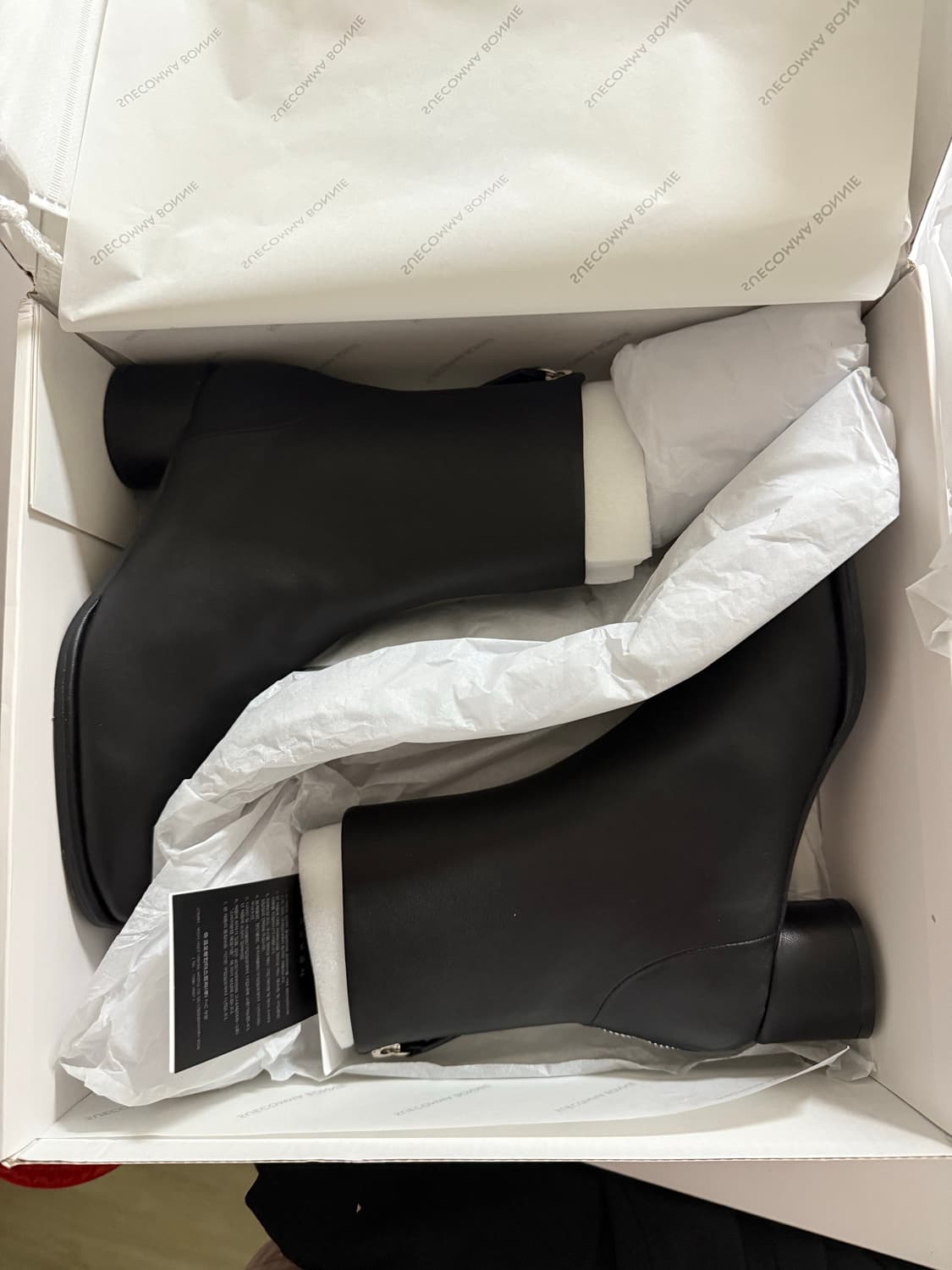 슈콤마보니 슬림라인 앵글 부츠 240 상품이미지9