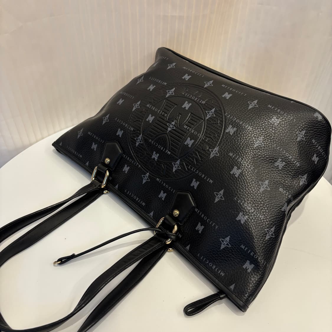 정품 메트로시티 가죽 숄더백     상품이미지5