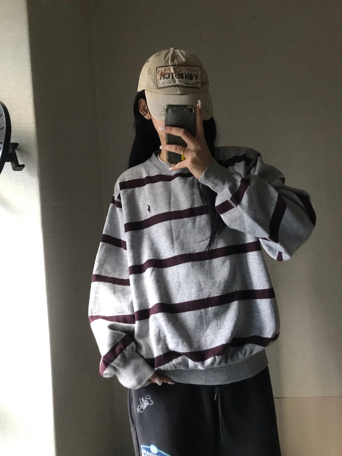 폴로 그레이 버건디 스트라이프 맨투맨 상품이미지1