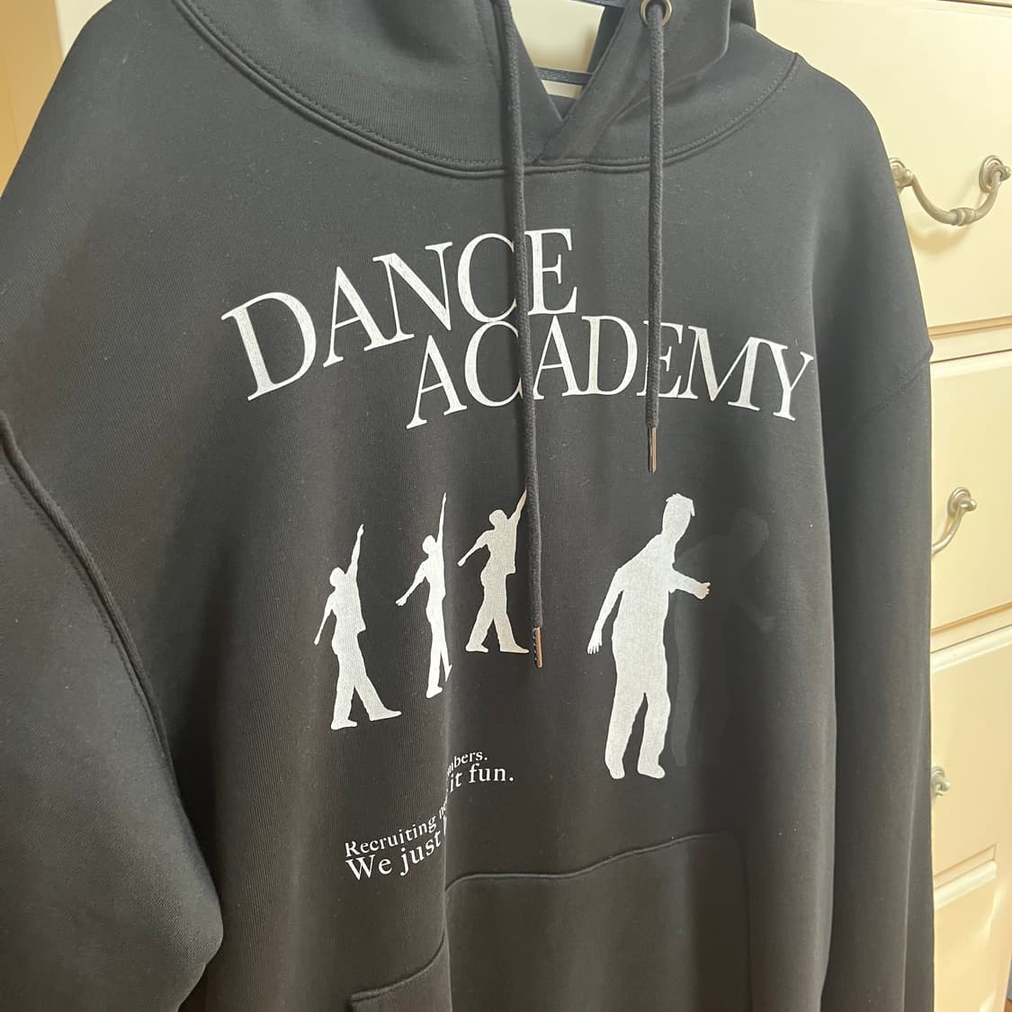 [L] 더콜디스트모먼트 후드티 상품이미지2