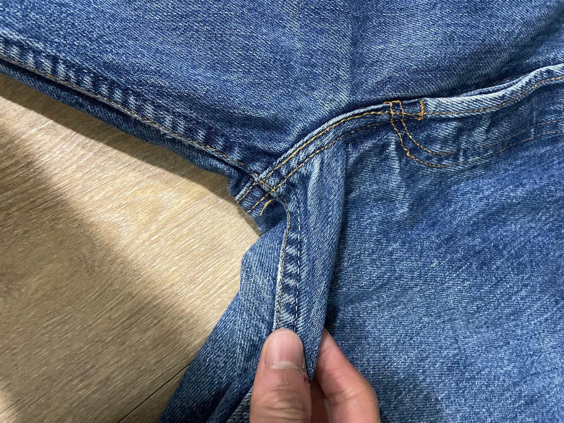 리바이스 Levis 30x32 유럽 (벨기에) 501 중청 - 연청 상품이미지4