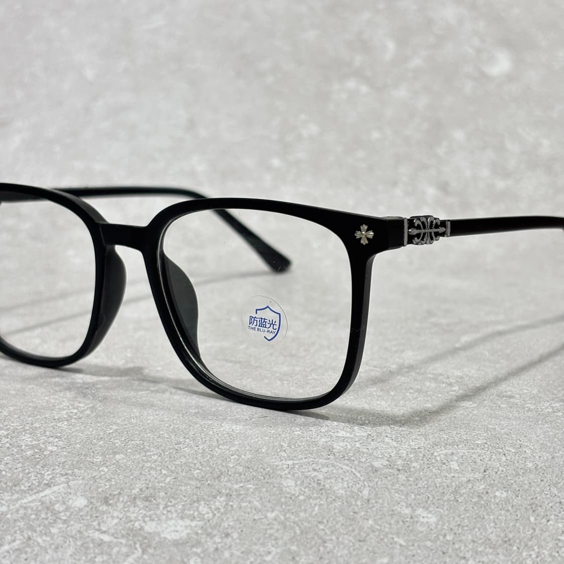 Oribell 크롬 크로스 디테일 매트 블랙 뿔테 안경 상품이미지5