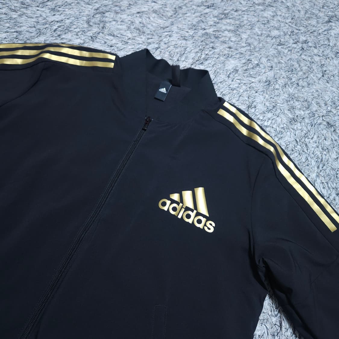 아디다스) XL 남자 블랙골드 ID 트랙탑 / 왕눈이샵 상품이미지4
