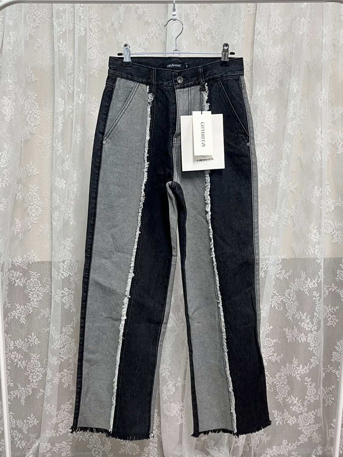 S) 새상품 시티브리즈 컷팅 배색 와이드 데님팬츠 블랙 상품이미지1