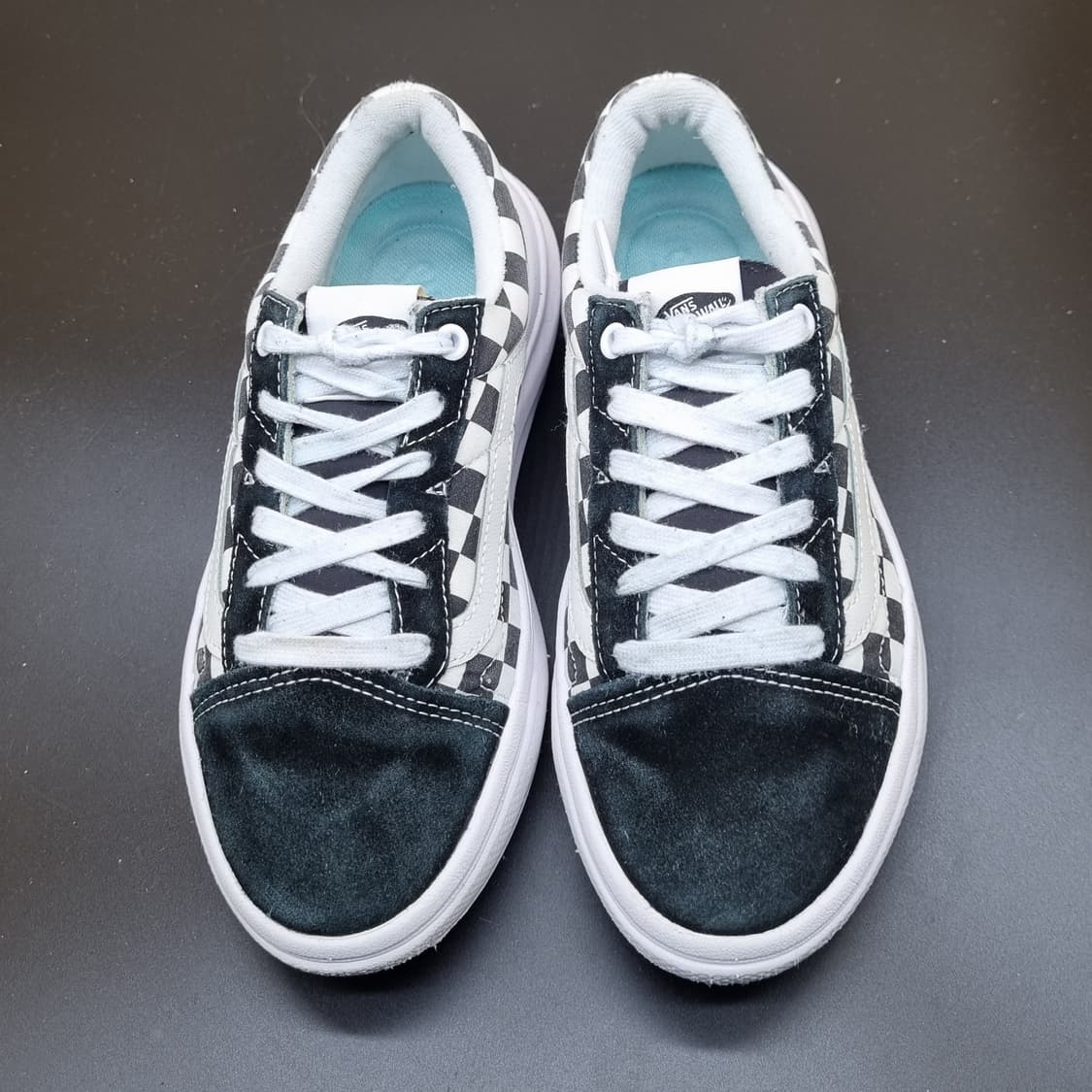 반스 올드스쿨 오버트 체커보드 스니커즈235 상품이미지2