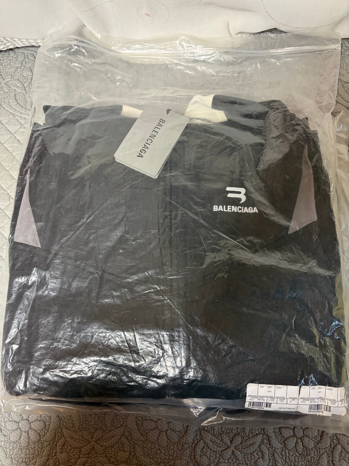 발렌시아가 후드 트랙자켓 상품이미지4