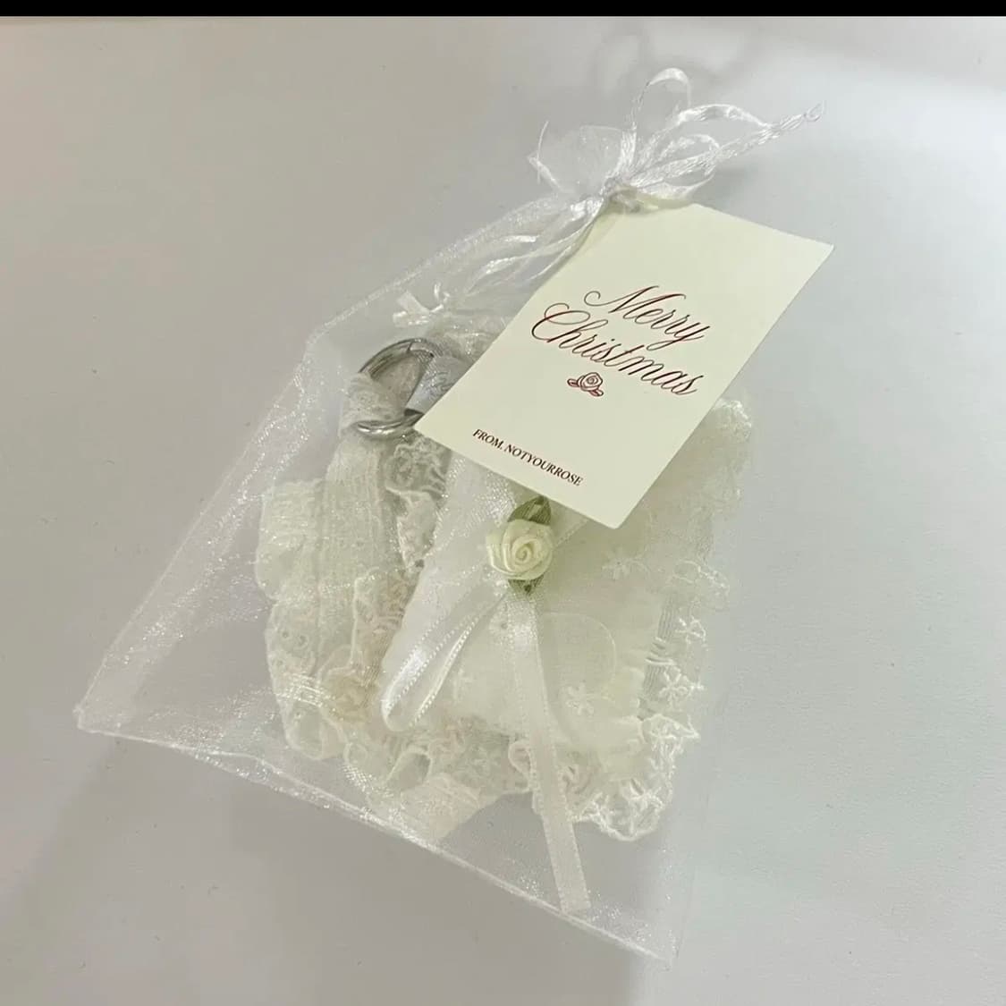 낫유어로즈 한정 키링 상품이미지1