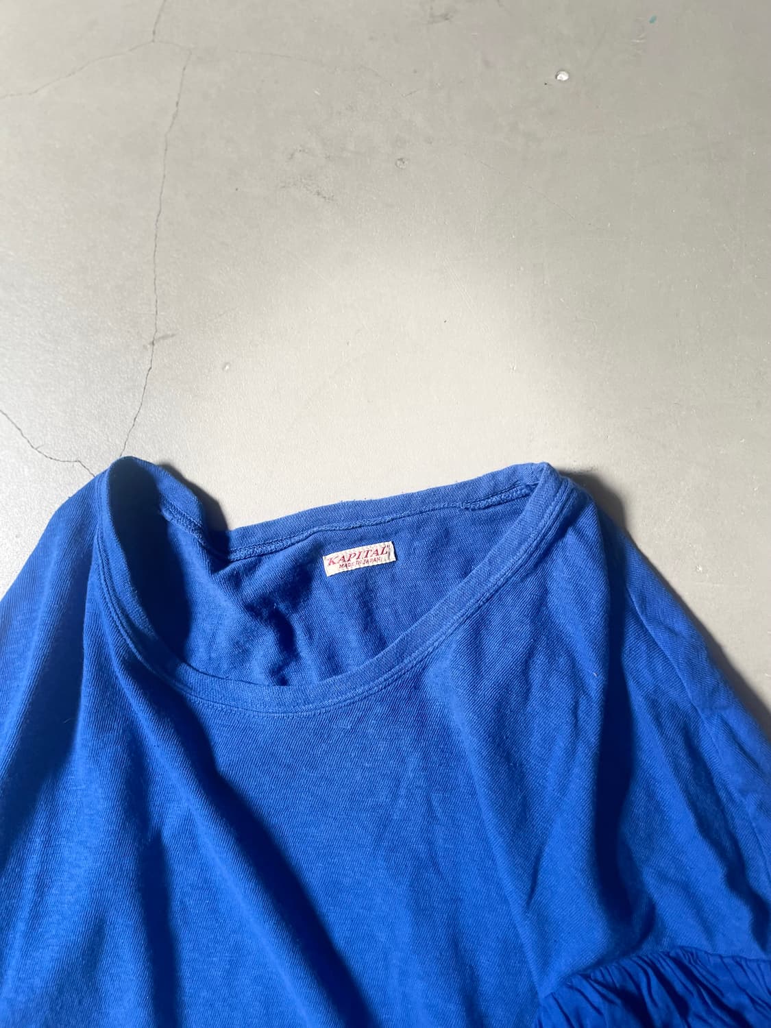 캐피탈 퍼프 슬리브 티셔츠 상품이미지2