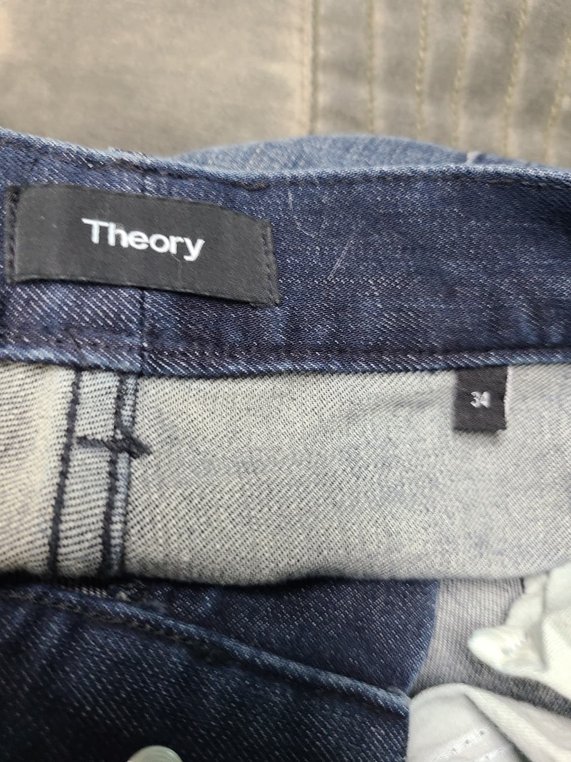 띠어리 남성 데님 청바지 진청 색상 34 상품이미지4