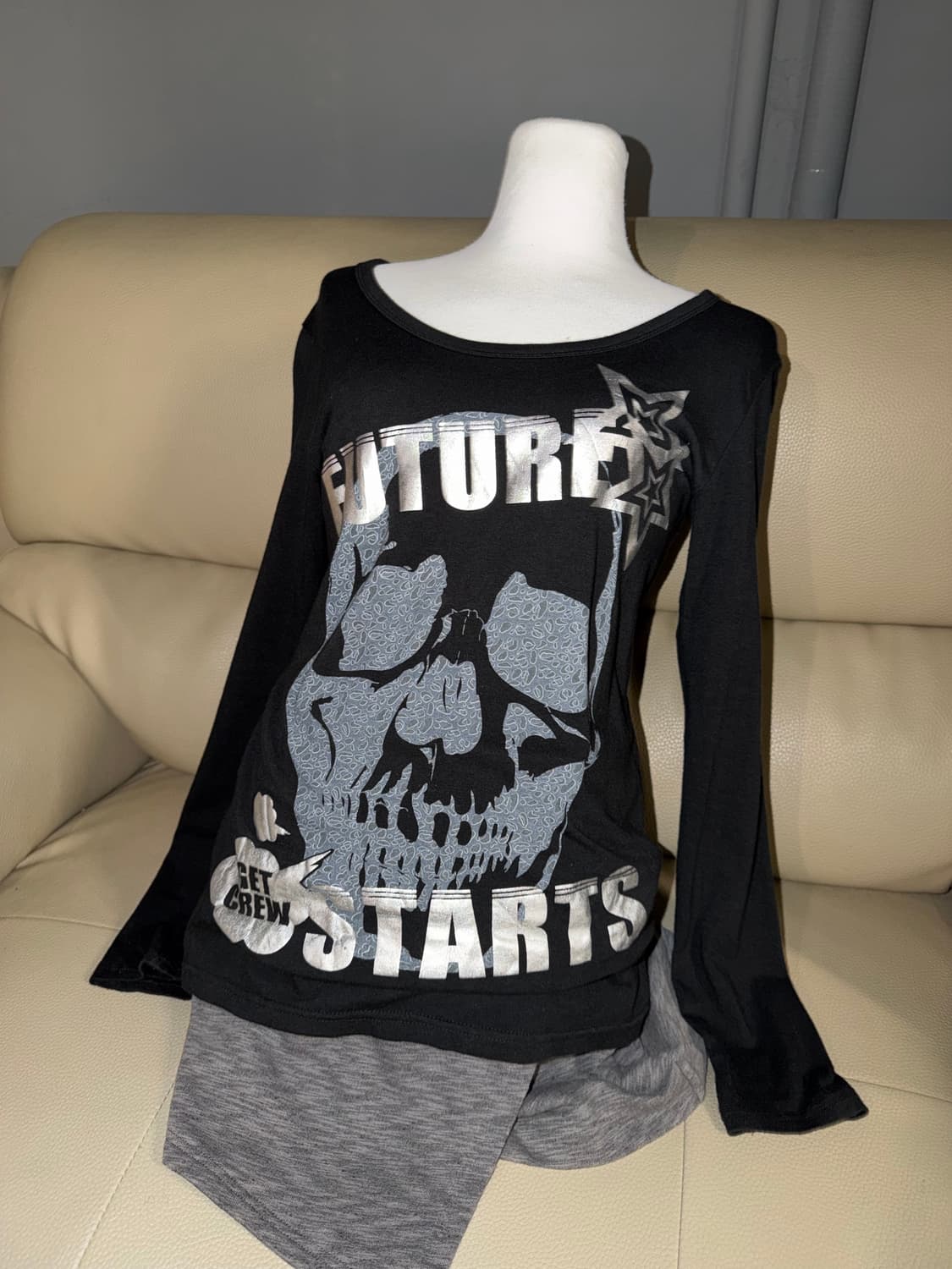 skull & glitter lettering long sleeve 상품이미지1