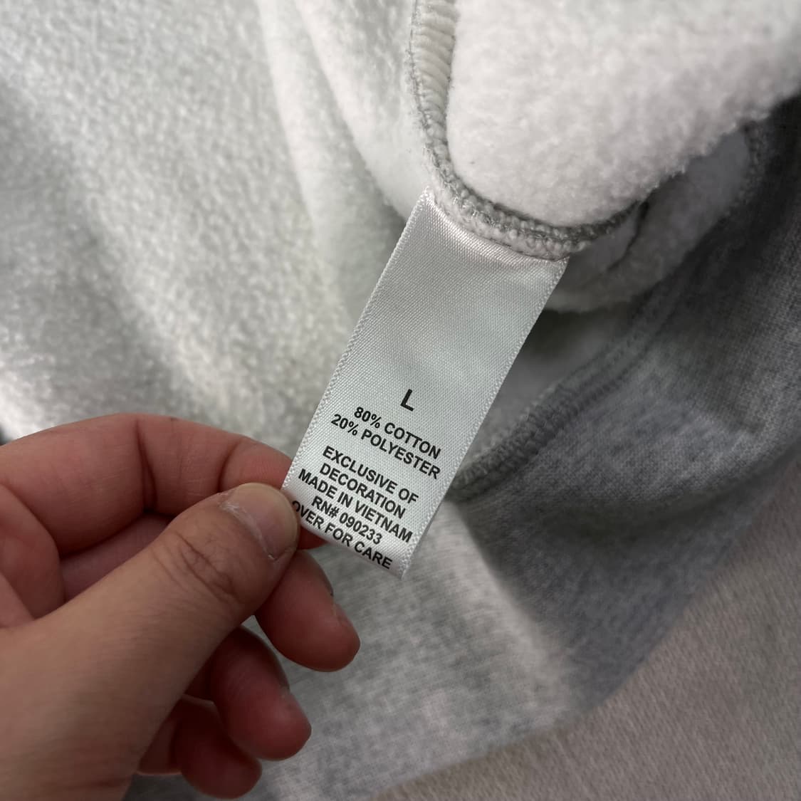 105 피오갓 에센셜 그레이 후드티 상품이미지6