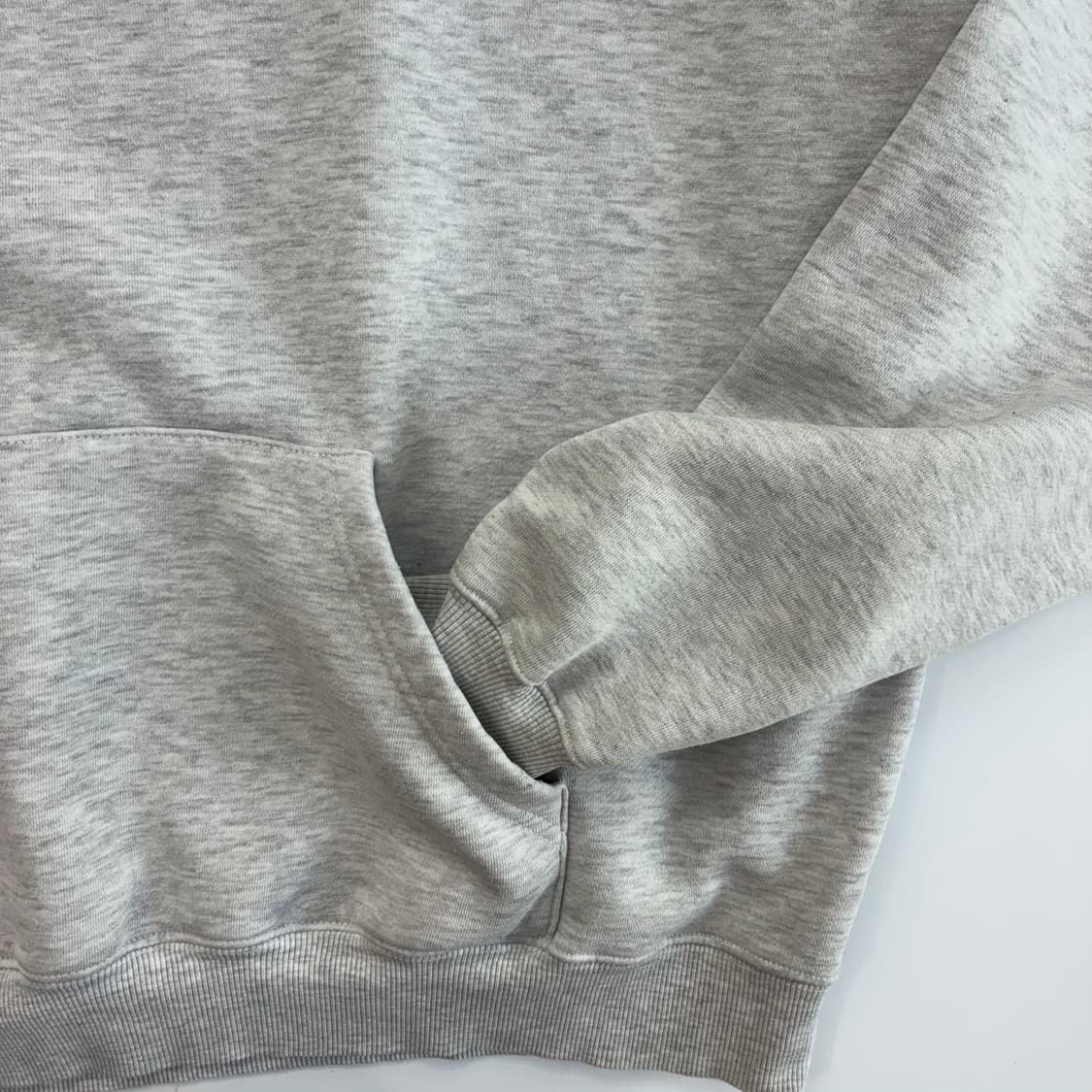 IAB STUDIOS 아이앱 스튜디오 멜란지 그레이 후드티 상품이미지4