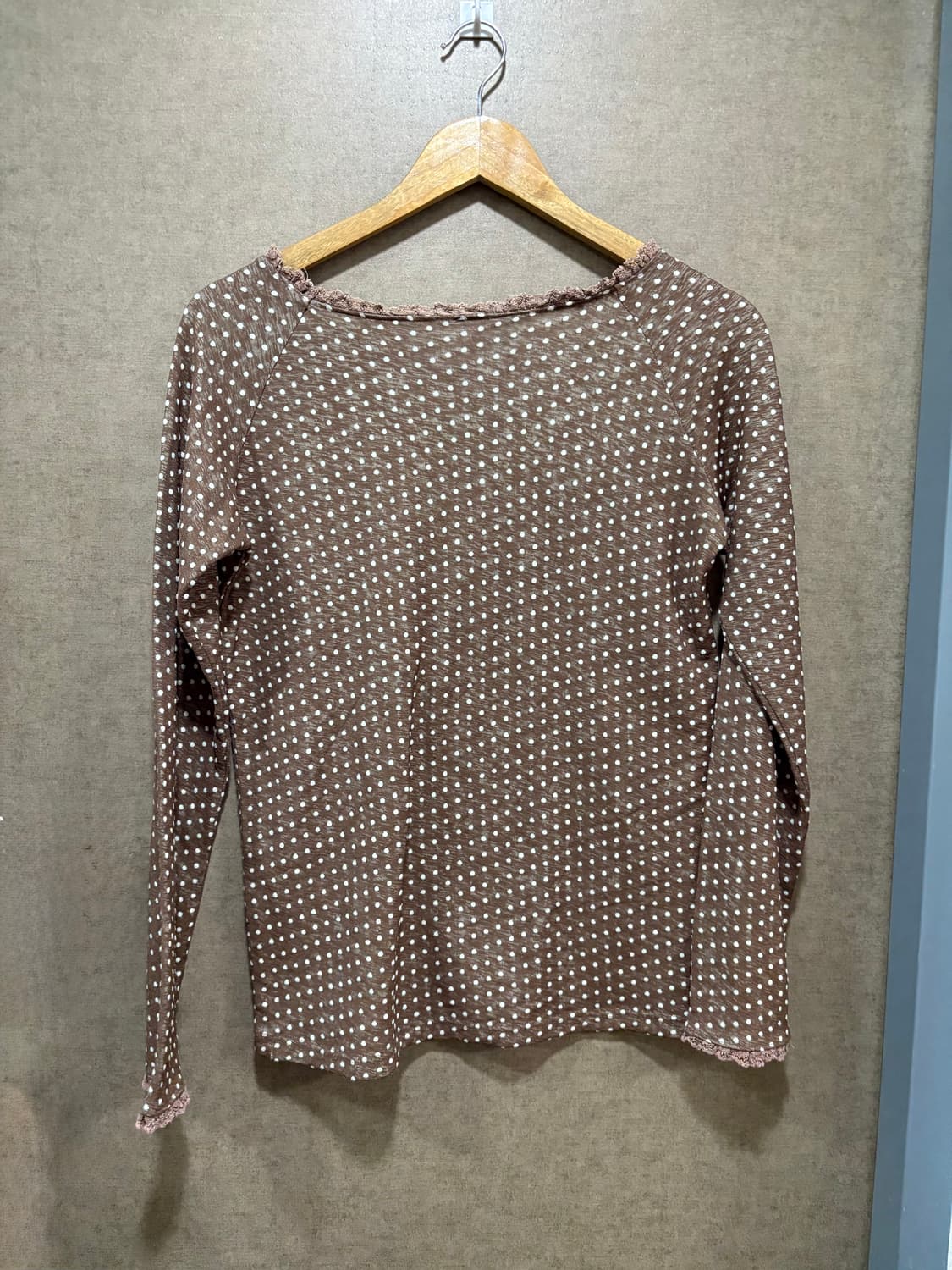 브라운 도트 긴소매 티셔츠 상품이미지8