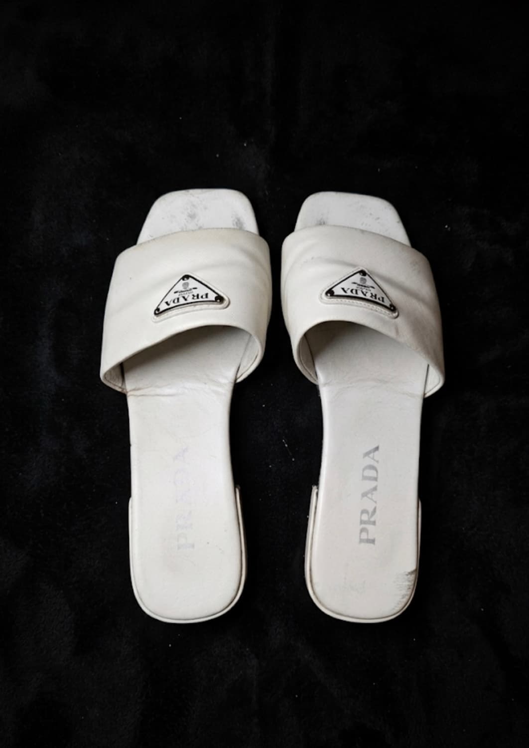 프라다 레더 물 슬리퍼 240-245 상품이미지1