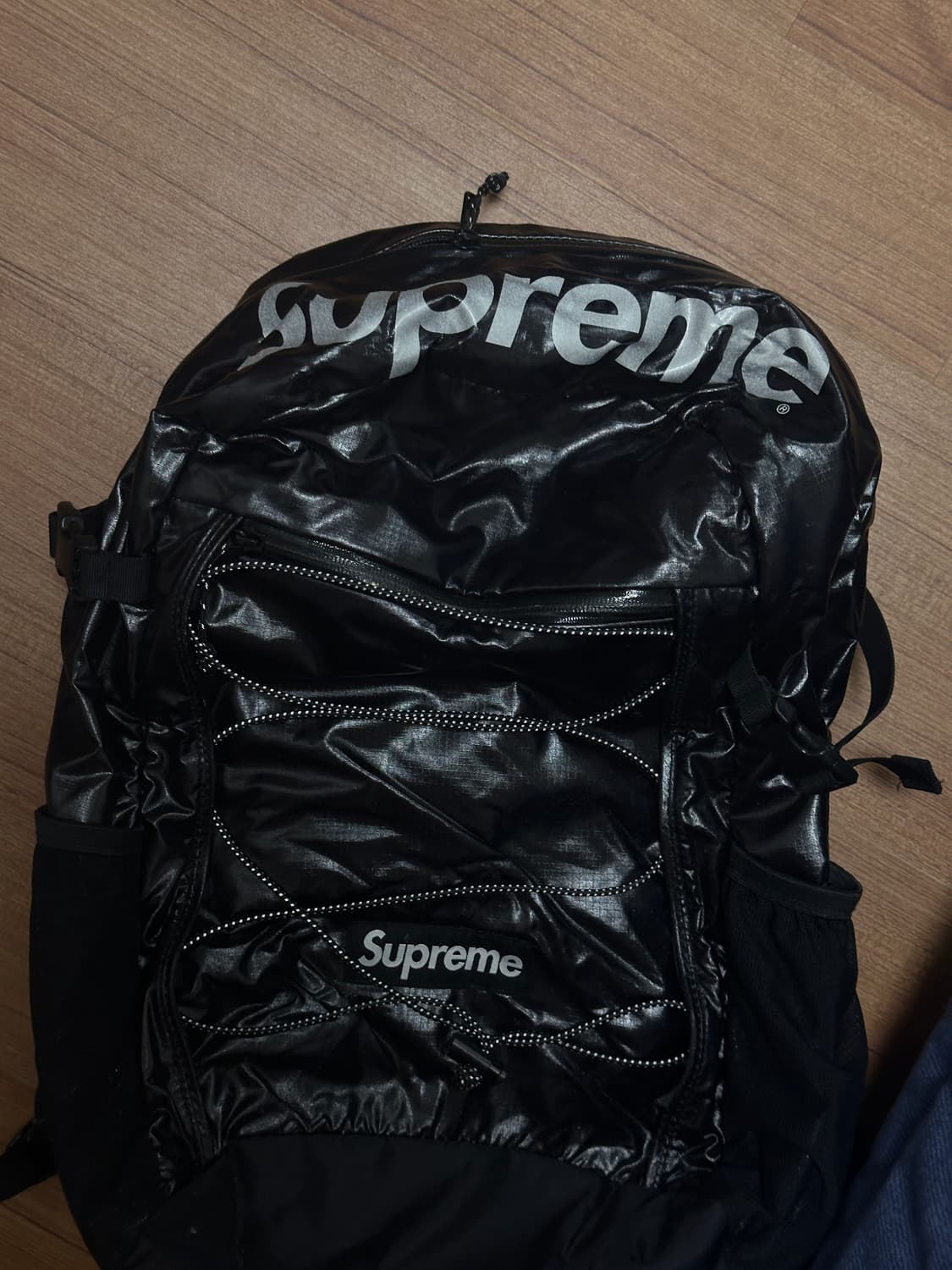 슈프림 17fw 유광 원웨이 백팩 상품이미지4