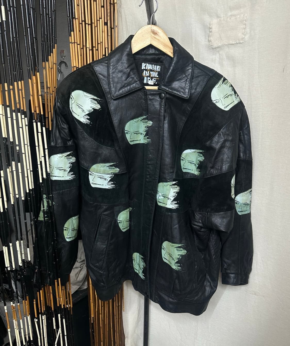 Kimbiki 프린팅 가죽자켓 상품이미지1