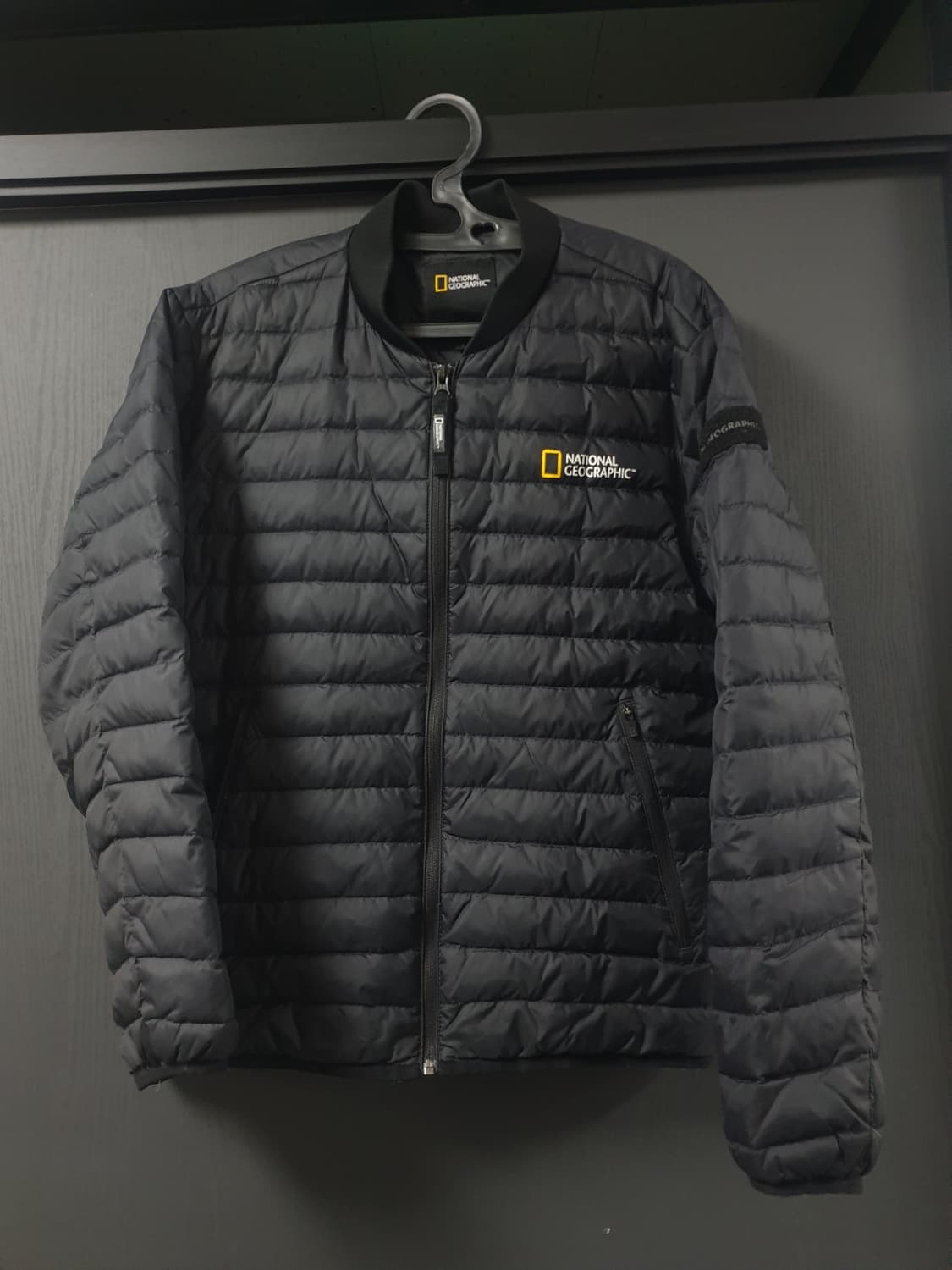 내셔널지오그래픽 정품 오리털경량패딩 사이즈100 팝니다  상품이미지1