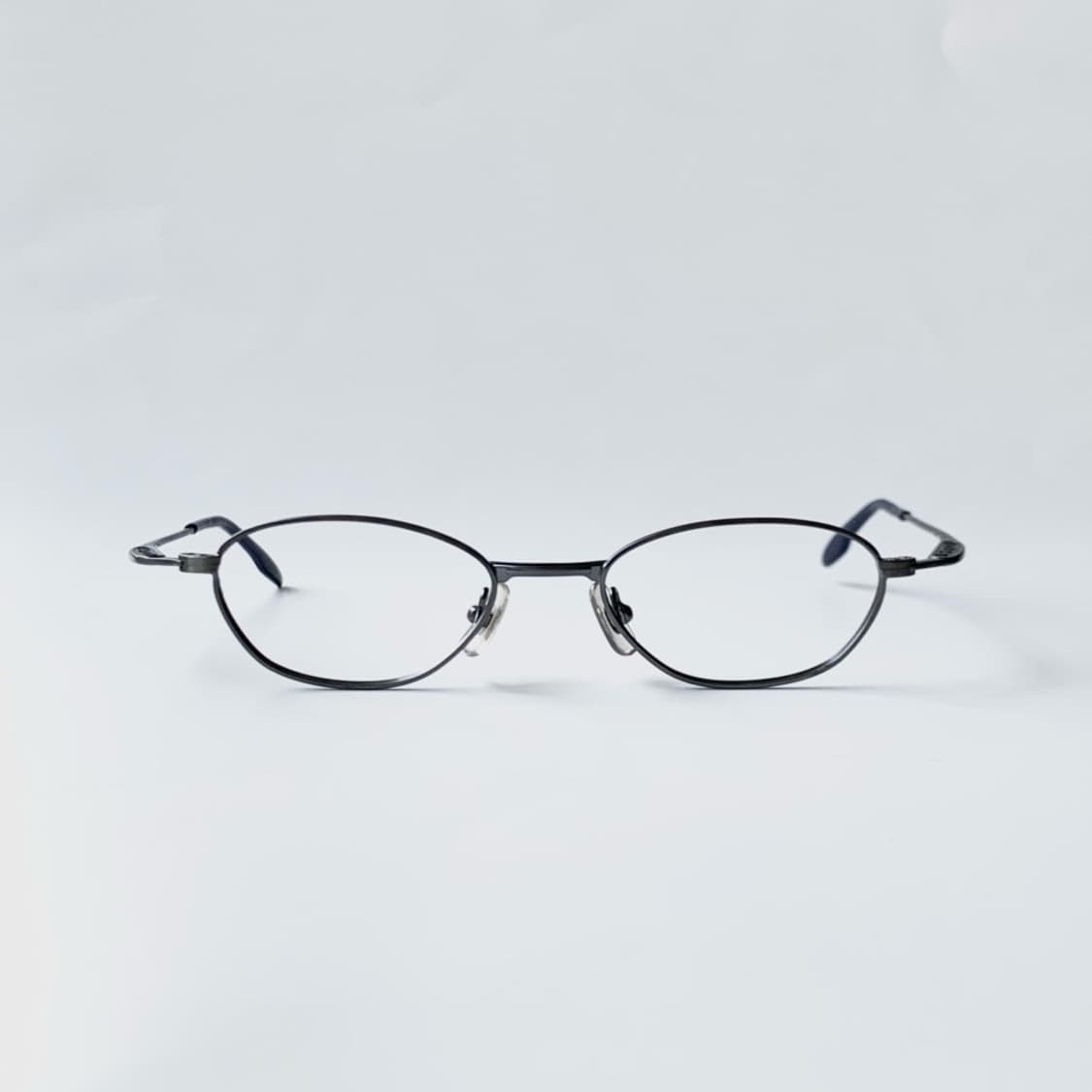 [픽키-700] 건메탈 메탈 풀프레임 안경 슬림 오벌 쉐입 상품이미지1