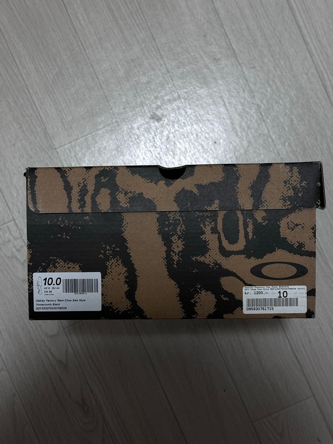 [280] 오클리 팩토리팀 찹쏘우 뮬 허니콤 블랙 상품이미지4