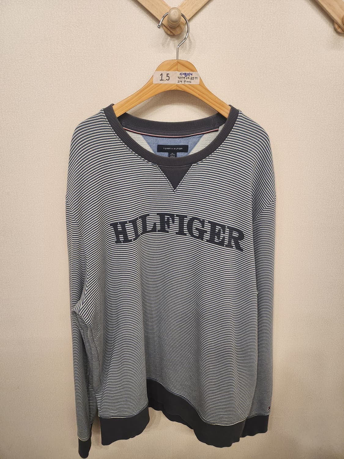 ((타미힐피거)) 스트라이프 오버핏 맨투맨 상품이미지3