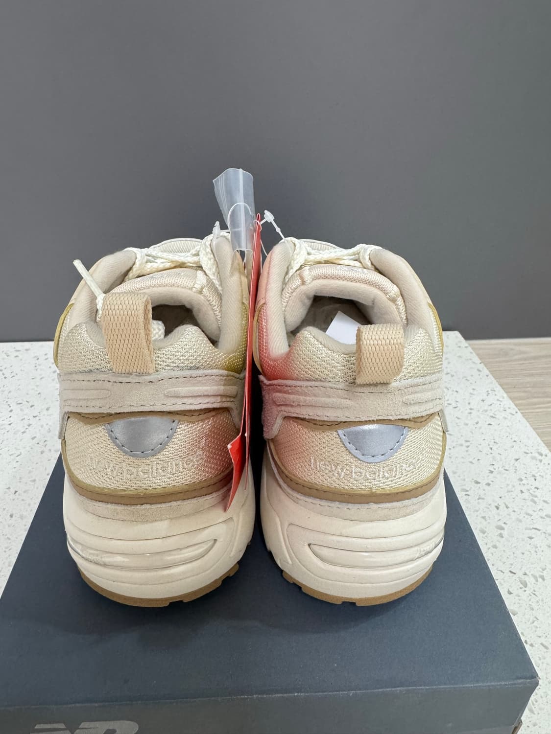 뉴발란스 878 베이지 아이보리 230 새상품 팝니다 상품이미지4
