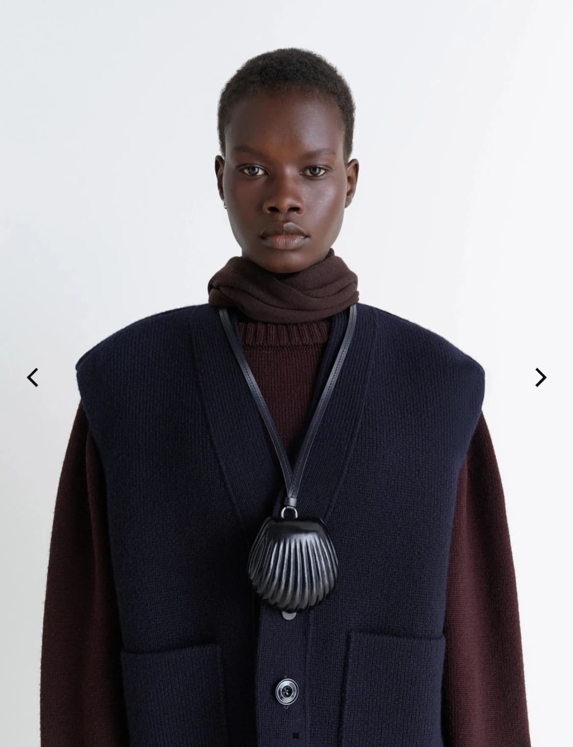 르메르 SHELL COIN PURSE 네크리스 판매합니다. 상품이미지4