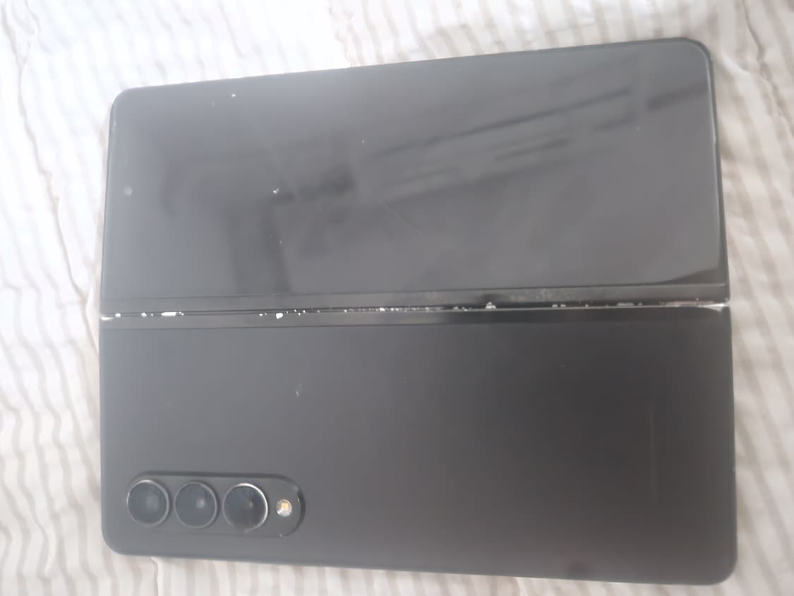 갤럭시 폴드3. 블랙 팝니다 상품이미지2