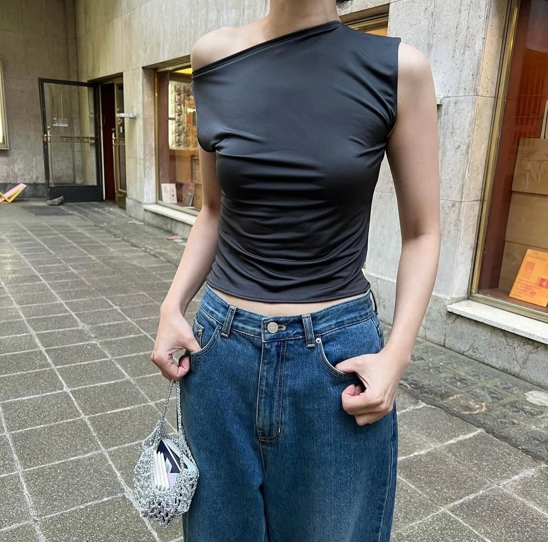 octobre) asymmetric top chacoal 상품이미지5