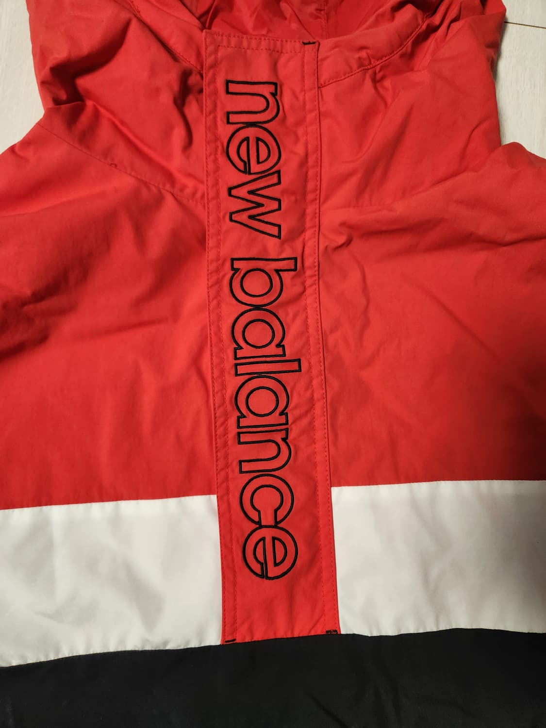 뉴발란스 남녀공용 컬러블록 우븐 아노락 방수 방풍 바람막이 사이즈95(m 상품이미지3