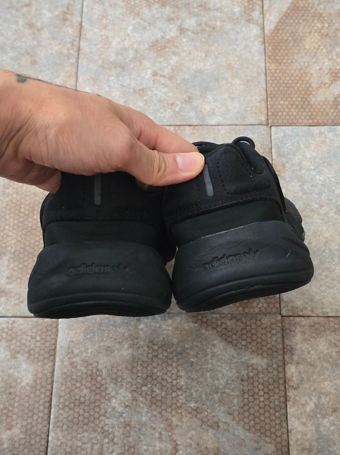 (230)아디다스 오젤리아 트리플 블랙 상품이미지7