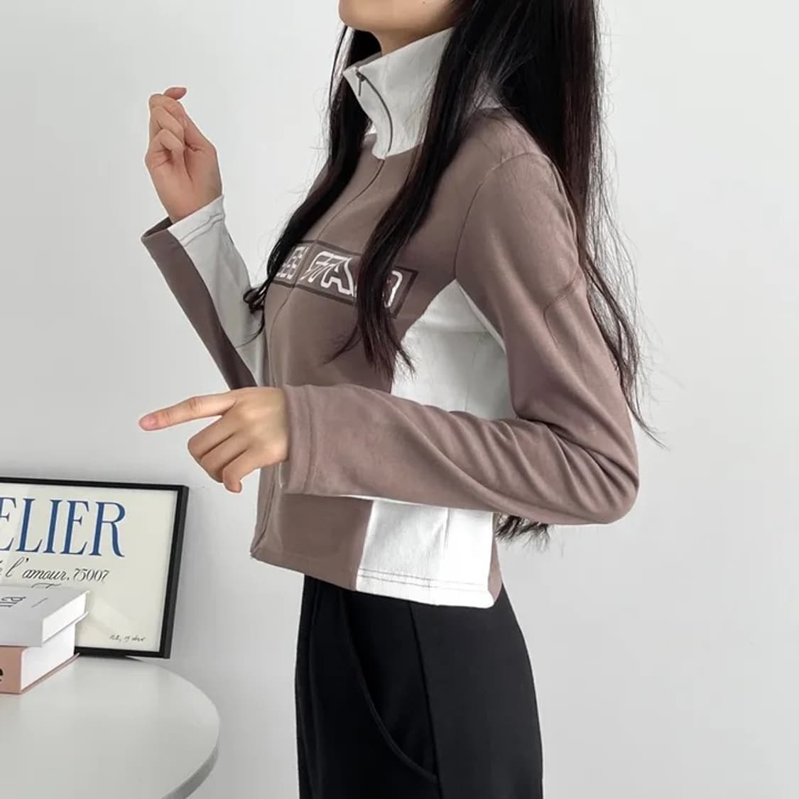 [크롭집업/스포티룩] 루비스타 레터링 배색 카라 집업 상품이미지2