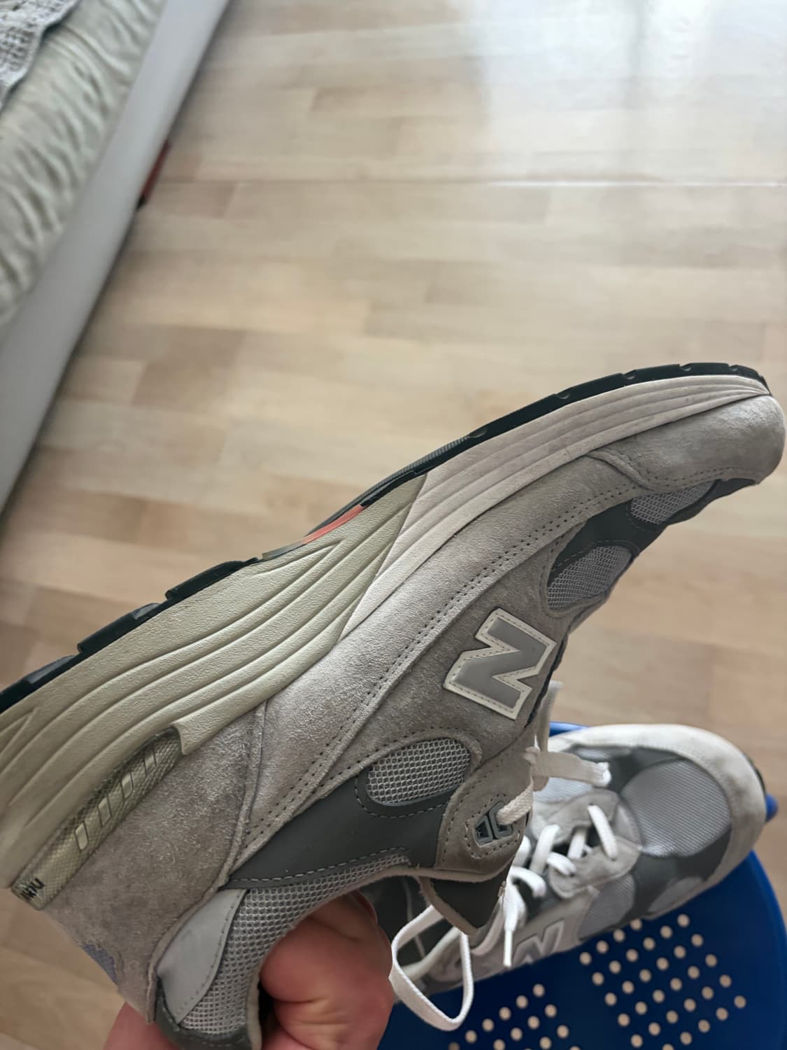 992 그레이 색상팝니다 310사이즈 상품이미지3