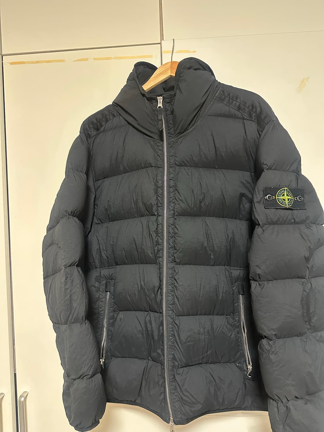 스톤아일랜드 심리스 패딩 상품이미지1