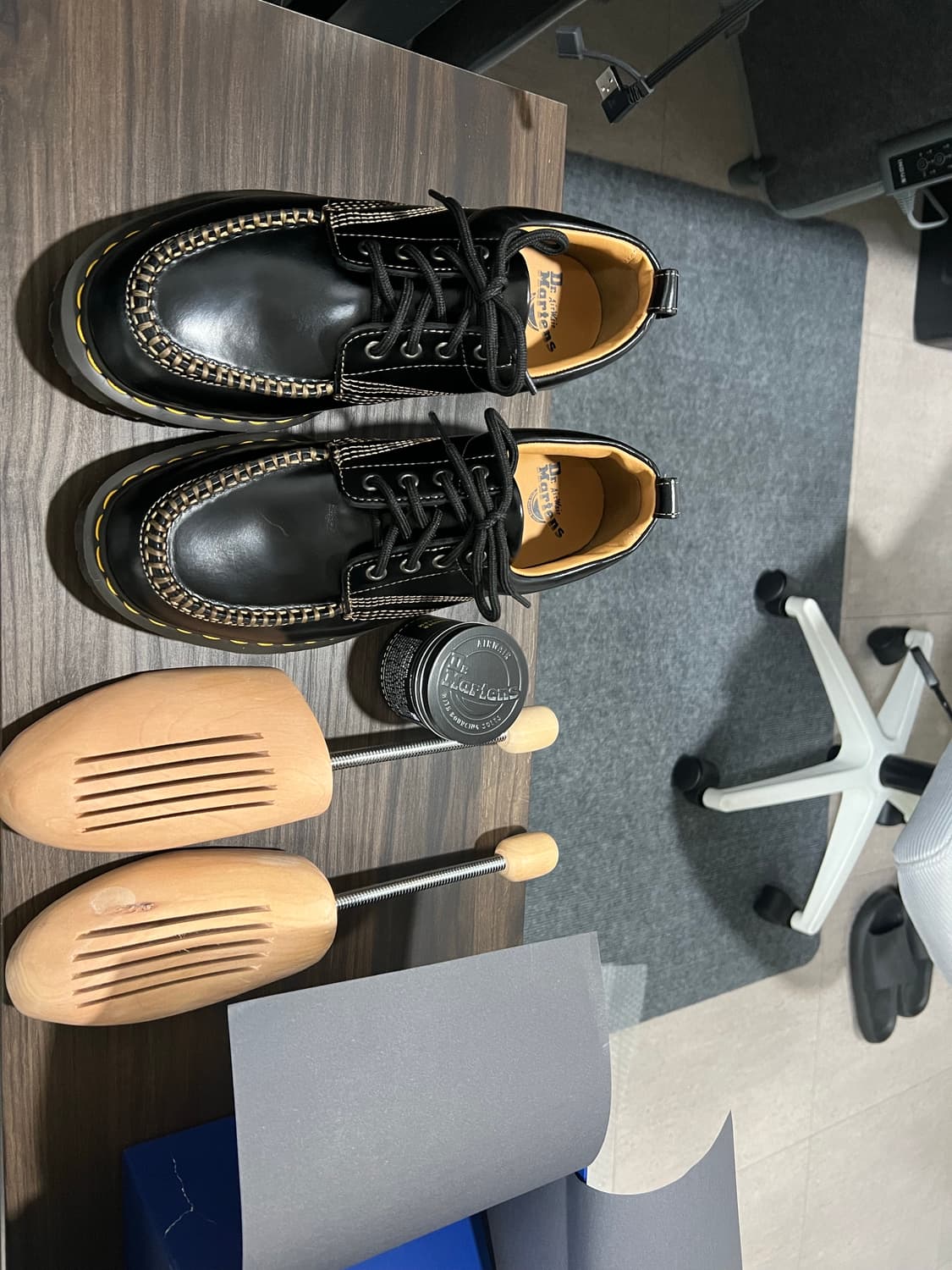 닥터마틴 로웰 270 판매합니다 상품이미지2