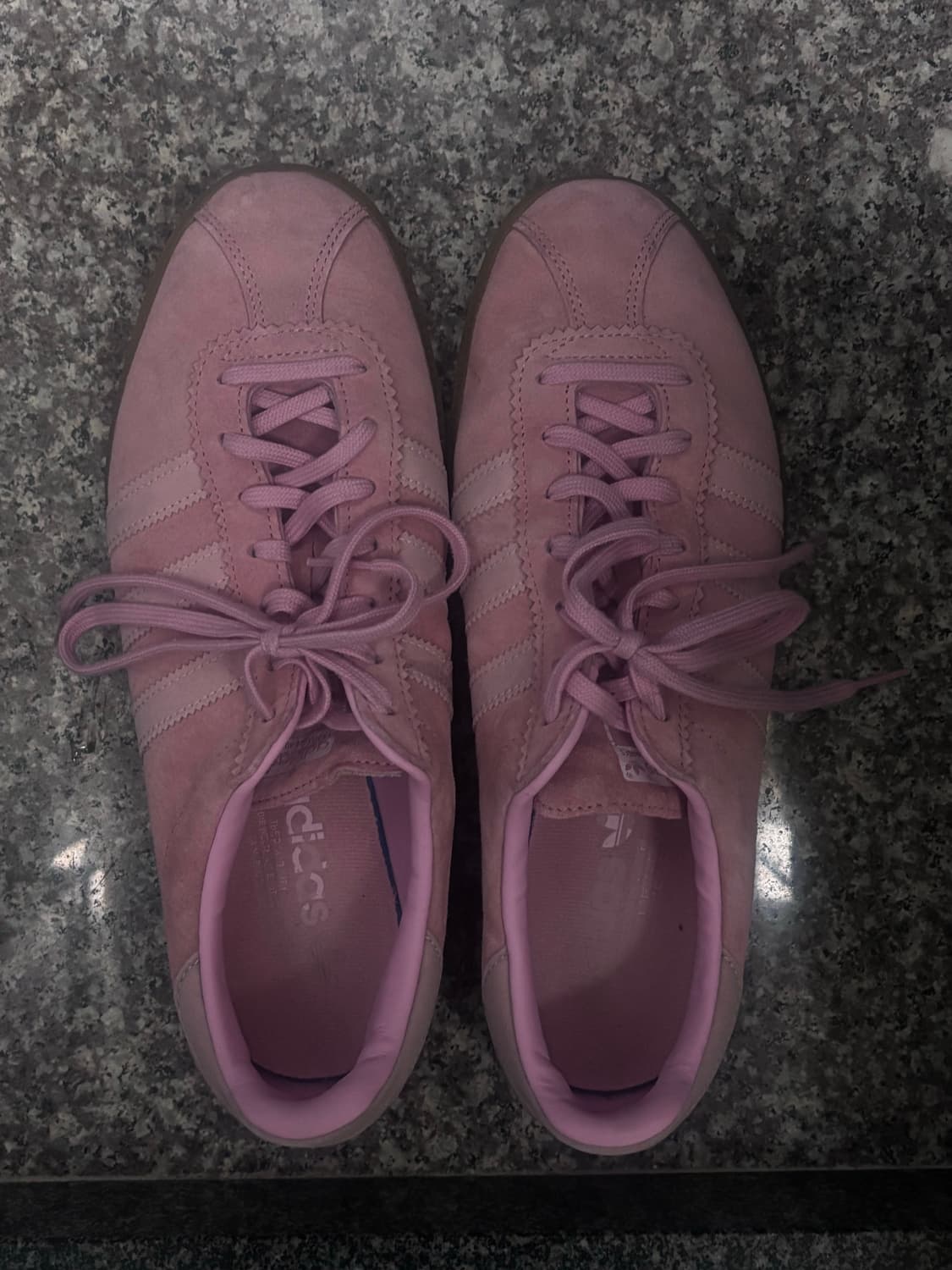 아디다스 버뮤다 글로우 핑크 265 상품이미지1